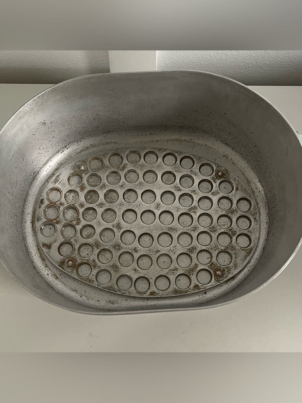Wagner Ware Sydney Magnalite 4265-P Oval Roaster Lid & Trivet 8 Quart Dutch Oven - Picture 6 of 16